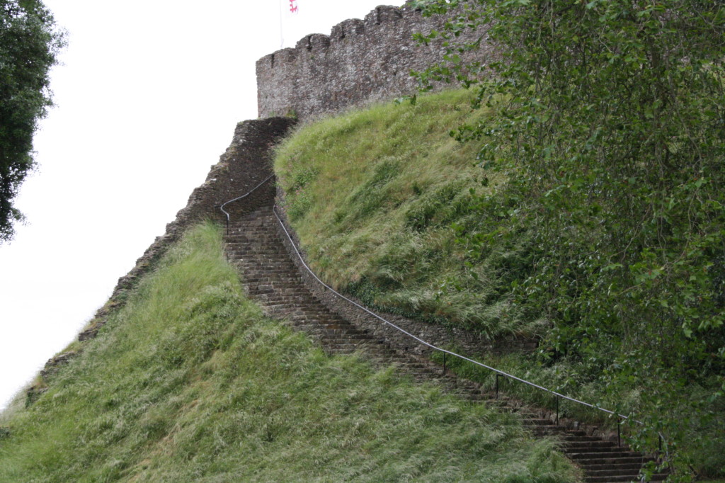 The Macchu Pichu of Southern Devon - Totnes Castle.